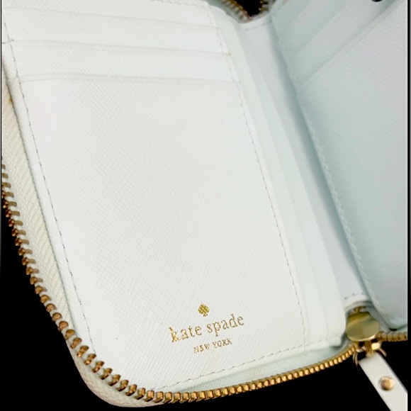Kate Spade Small Wallet - Picture 4 of 5